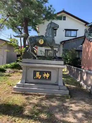 世直神社の狛犬