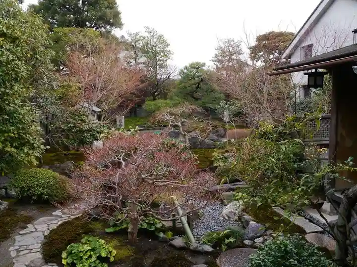 観智院(東寺子院)の庭園