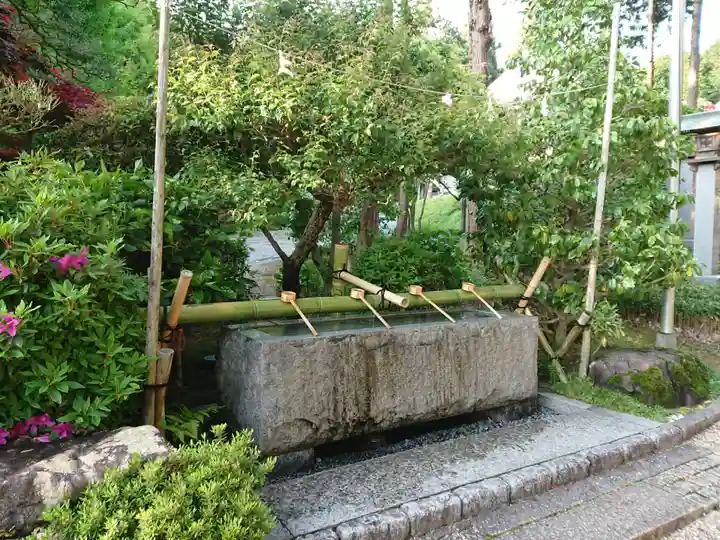 貴嶺宮の手水舎