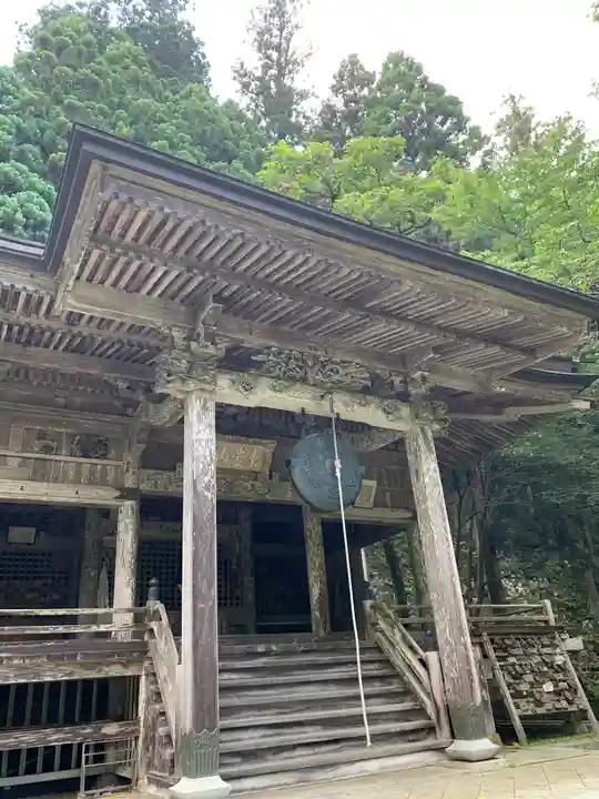 東堂山 満福寺(昭和羅漢)の本殿・本堂