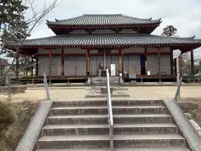 西大寺の本殿・本堂