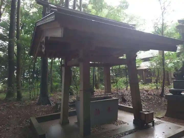 八幡社の手水舎