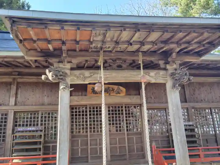 金ケ崎神社の{uncategorized: "未分類", other: "その他", undefined: "問題あり", building: "その他建物", grave: "お墓", sacred_gate: "鳥居", guardian: "狛犬", statue: "像", buddha: "仏像", history: "歴史", nature: "自然", garden: "庭園", animal: "動物", pagoda: "塔", temizu: "手水舎", mountain_gate: "山門・神門", sanctuary: "本殿・本堂", subordinate: "末社・摂社", art: "芸術", scenery: "景色", jizo: "地蔵", ema: "絵馬", goshuin: "御朱印", omikuji: "おみくじ", items: "授与品その他", amulet: "お守り", goshuincho: "御朱印帳", eats: "食事", festival: "お祭り", votive_dance: "神楽", shichigosan: "七五三参", wedding: "結婚式", experience: "体験その他", initially: "初詣", around: "周辺", anti_infection: "感染症対策"}