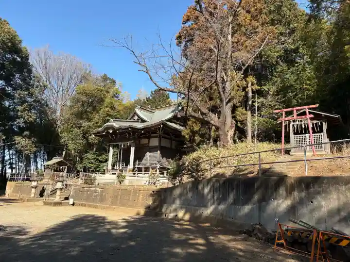 西八朔杉山神社の{uncategorized: "未分類", other: "その他", undefined: "問題あり", building: "その他建物", grave: "お墓", sacred_gate: "鳥居", guardian: "狛犬", statue: "像", buddha: "仏像", history: "歴史", nature: "自然", garden: "庭園", animal: "動物", pagoda: "塔", temizu: "手水舎", mountain_gate: "山門・神門", sanctuary: "本殿・本堂", subordinate: "末社・摂社", art: "芸術", scenery: "景色", jizo: "地蔵", ema: "絵馬", goshuin: "御朱印", omikuji: "おみくじ", items: "授与品その他", amulet: "お守り", goshuincho: "御朱印帳", eats: "食事", festival: "お祭り", votive_dance: "神楽", shichigosan: "七五三参", wedding: "結婚式", experience: "体験その他", initially: "初詣", around: "周辺", anti_infection: "感染症対策"}