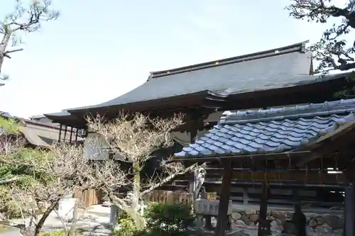 妙照寺の本殿・本堂