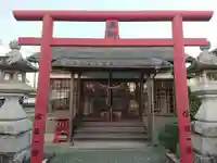 十湖稲荷の鳥居