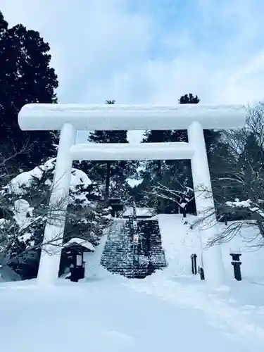 土津神社｜こどもと出世の神さまの鳥居