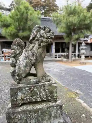 糸島市宇美八幡宮の{uncategorized: "未分類", other: "その他", undefined: "問題あり", building: "その他建物", grave: "お墓", sacred_gate: "鳥居", guardian: "狛犬", statue: "像", buddha: "仏像", history: "歴史", nature: "自然", garden: "庭園", animal: "動物", pagoda: "塔", temizu: "手水舎", mountain_gate: "山門・神門", sanctuary: "本殿・本堂", subordinate: "末社・摂社", art: "芸術", scenery: "景色", jizo: "地蔵", ema: "絵馬", goshuin: "御朱印", omikuji: "おみくじ", items: "授与品その他", amulet: "お守り", goshuincho: "御朱印帳", eats: "食事", festival: "お祭り", votive_dance: "神楽", shichigosan: "七五三参", wedding: "結婚式", experience: "体験その他", initially: "初詣", around: "周辺", anti_infection: "感染症対策"}