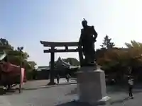 豊國神社の像