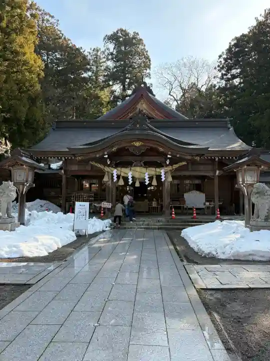 白山比咩神社の{uncategorized: "未分類", other: "その他", undefined: "問題あり", building: "その他建物", grave: "お墓", sacred_gate: "鳥居", guardian: "狛犬", statue: "像", buddha: "仏像", history: "歴史", nature: "自然", garden: "庭園", animal: "動物", pagoda: "塔", temizu: "手水舎", mountain_gate: "山門・神門", sanctuary: "本殿・本堂", subordinate: "末社・摂社", art: "芸術", scenery: "景色", jizo: "地蔵", ema: "絵馬", goshuin: "御朱印", omikuji: "おみくじ", items: "授与品その他", amulet: "お守り", goshuincho: "御朱印帳", eats: "食事", festival: "お祭り", votive_dance: "神楽", shichigosan: "七五三参", wedding: "結婚式", experience: "体験その他", initially: "初詣", around: "周辺", anti_infection: "感染症対策"}