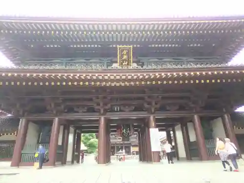 川崎大師（平間寺）の山門・神門