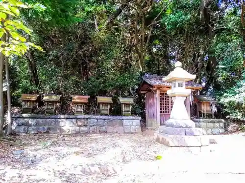 神明神社の末社