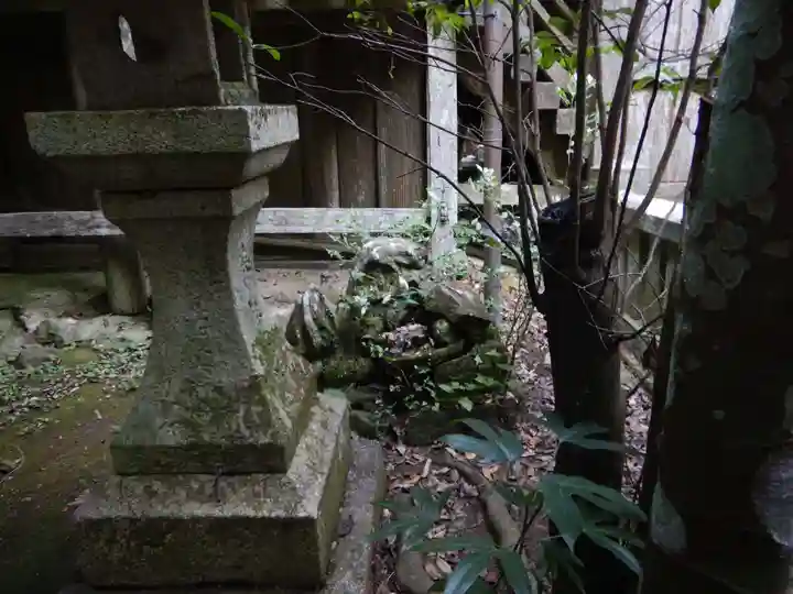 天石門別八倉比売神社の狛犬