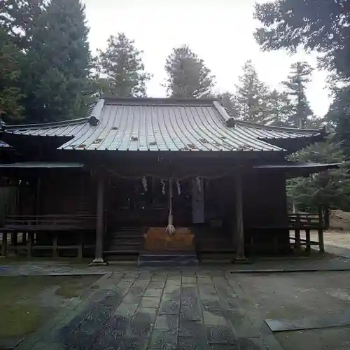 稲田神社の本殿・本堂
