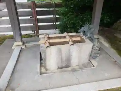 稲村神社の手水舎