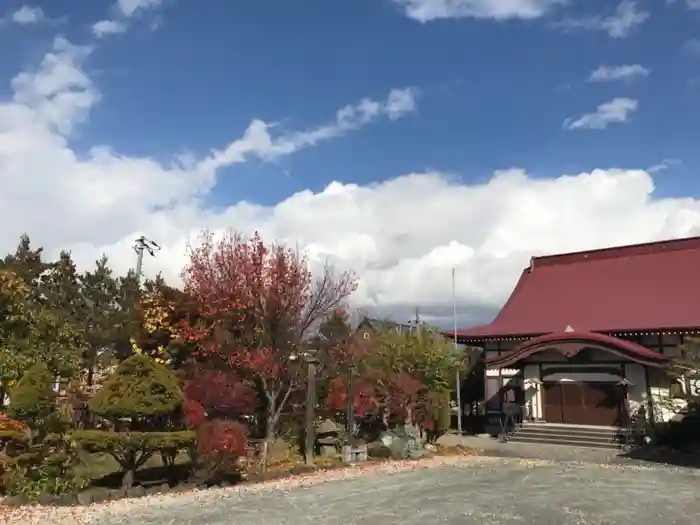 峯光寺の本殿