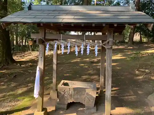 雷電神社の手水舎