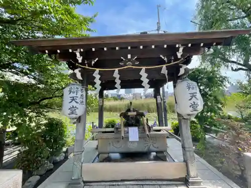 寛永寺不忍池弁天堂の手水舎