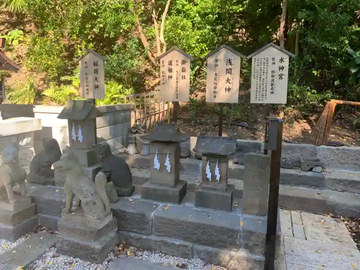 師岡熊野神社の末社・摂社
