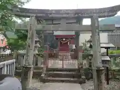 左京稲荷神社の鳥居