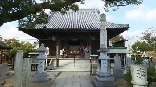 一宮寺の本殿・本堂