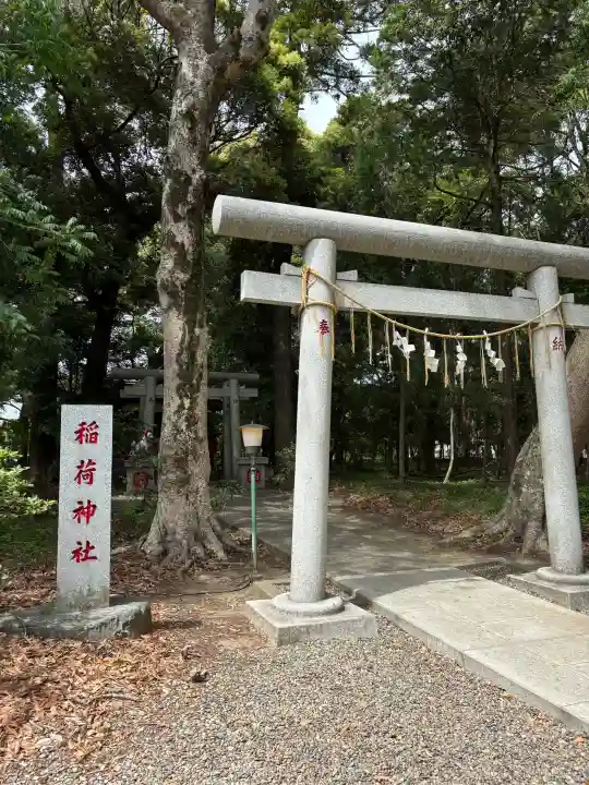 息栖神社の{uncategorized: "未分類", other: "その他", undefined: "問題あり", building: "その他建物", grave: "お墓", sacred_gate: "鳥居", guardian: "狛犬", statue: "像", buddha: "仏像", history: "歴史", nature: "自然", garden: "庭園", animal: "動物", pagoda: "塔", temizu: "手水舎", mountain_gate: "山門・神門", sanctuary: "本殿・本堂", subordinate: "末社・摂社", art: "芸術", scenery: "景色", jizo: "地蔵", ema: "絵馬", goshuin: "御朱印", omikuji: "おみくじ", items: "授与品その他", amulet: "お守り", goshuincho: "御朱印帳", eats: "食事", festival: "お祭り", votive_dance: "神楽", shichigosan: "七五三参", wedding: "結婚式", experience: "体験その他", initially: "初詣", around: "周辺", anti_infection: "感染症対策"}