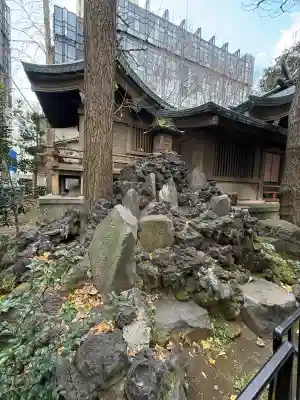 稲荷鬼王神社の{uncategorized: "未分類", other: "その他", undefined: "問題あり", building: "その他建物", grave: "お墓", sacred_gate: "鳥居", guardian: "狛犬", statue: "像", buddha: "仏像", history: "歴史", nature: "自然", garden: "庭園", animal: "動物", pagoda: "塔", temizu: "手水舎", mountain_gate: "山門・神門", sanctuary: "本殿・本堂", subordinate: "末社・摂社", art: "芸術", scenery: "景色", jizo: "地蔵", ema: "絵馬", goshuin: "御朱印", omikuji: "おみくじ", items: "授与品その他", amulet: "お守り", goshuincho: "御朱印帳", eats: "食事", festival: "お祭り", votive_dance: "神楽", shichigosan: "七五三参", wedding: "結婚式", experience: "体験その他", initially: "初詣", around: "周辺", anti_infection: "感染症対策"}