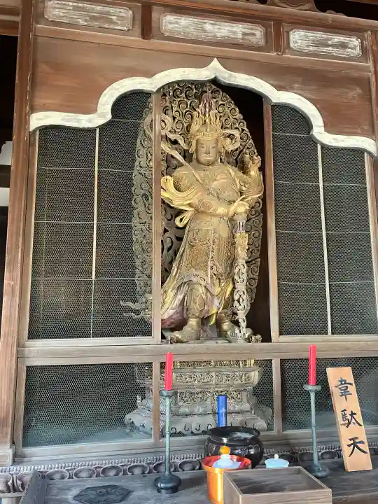 萬福寺の{uncategorized: "未分類", other: "その他", undefined: "問題あり", building: "その他建物", grave: "お墓", sacred_gate: "鳥居", guardian: "狛犬", statue: "像", buddha: "仏像", history: "歴史", nature: "自然", garden: "庭園", animal: "動物", pagoda: "塔", temizu: "手水舎", mountain_gate: "山門・神門", sanctuary: "本殿・本堂", subordinate: "末社・摂社", art: "芸術", scenery: "景色", jizo: "地蔵", ema: "絵馬", goshuin: "御朱印", omikuji: "おみくじ", items: "授与品その他", amulet: "お守り", goshuincho: "御朱印帳", eats: "食事", festival: "お祭り", votive_dance: "神楽", shichigosan: "七五三参", wedding: "結婚式", experience: "体験その他", initially: "初詣", around: "周辺", anti_infection: "感染症対策"}