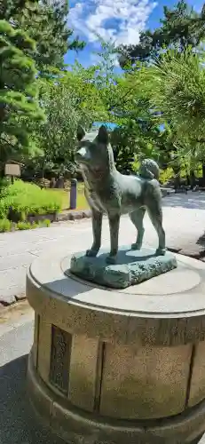 白山神社の像