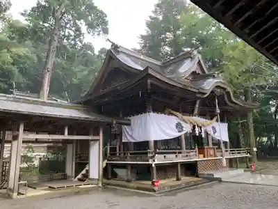 西寒多神社の本殿・本堂