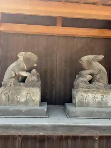 調神社の狛犬