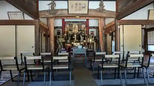 長泉寺の本殿