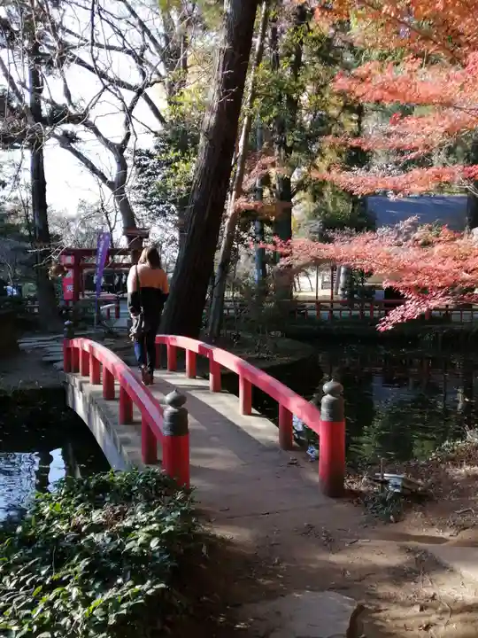 間々田八幡宮の庭園