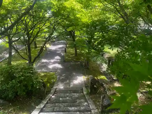  智積院の{uncategorized: "未分類", other: "その他", undefined: "問題あり", building: "その他建物", grave: "お墓", sacred_gate: "鳥居", guardian: "狛犬", statue: "像", buddha: "仏像", history: "歴史", nature: "自然", garden: "庭園", animal: "動物", pagoda: "塔", temizu: "手水舎", mountain_gate: "山門・神門", sanctuary: "本殿・本堂", subordinate: "末社・摂社", art: "芸術", scenery: "景色", jizo: "地蔵", ema: "絵馬", goshuin: "御朱印", omikuji: "おみくじ", items: "授与品その他", amulet: "お守り", goshuincho: "御朱印帳", eats: "食事", festival: "お祭り", votive_dance: "神楽", shichigosan: "七五三参", wedding: "結婚式", experience: "体験その他", initially: "初詣", around: "周辺", anti_infection: "感染症対策"}