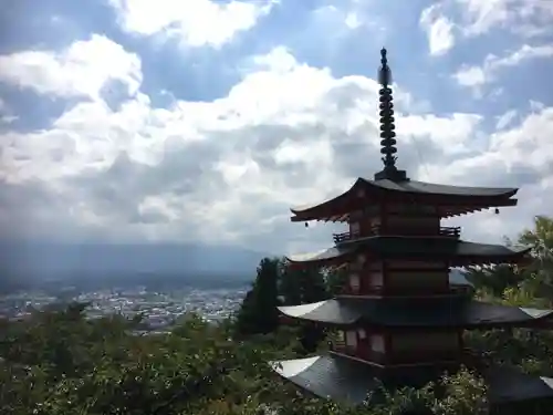 新倉富士浅間神社の景色