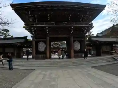寒川神社の山門・神門
