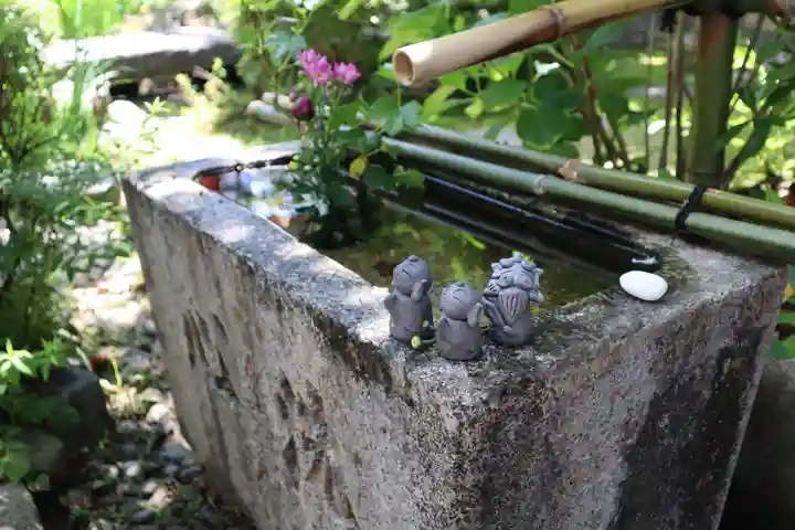 宝蔵寺の手水舎