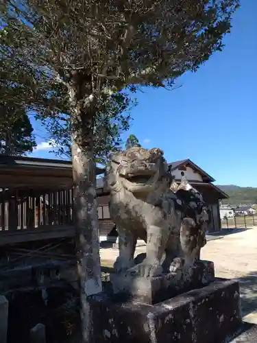 水尾神社の狛犬