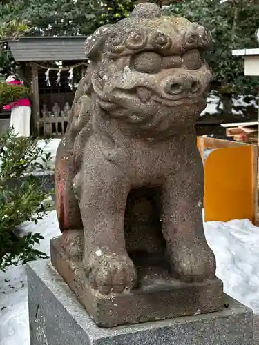 青麻神社の狛犬