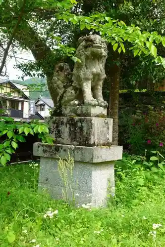 勝手神社の狛犬