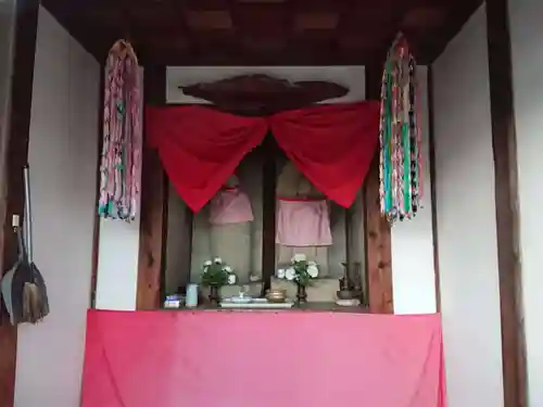 祠の本殿・本堂