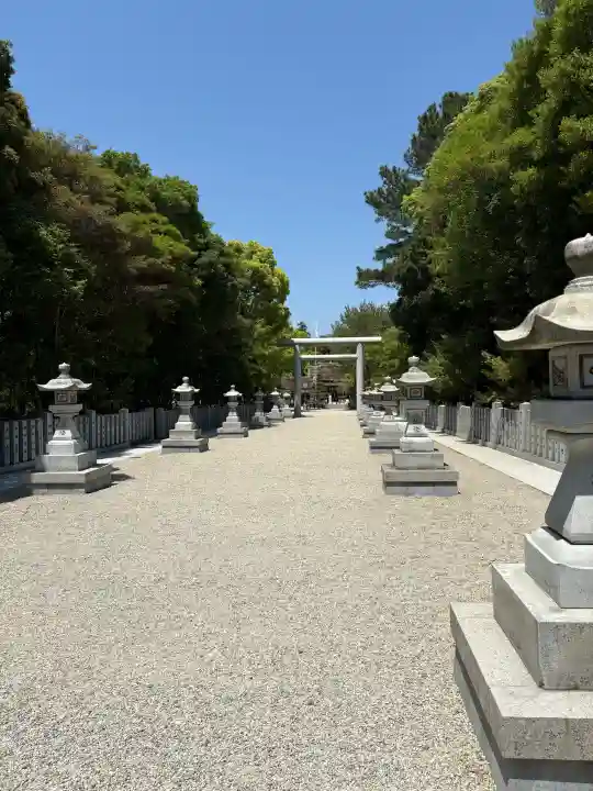 伊弉諾神宮の{uncategorized: "未分類", other: "その他", undefined: "問題あり", building: "その他建物", grave: "お墓", sacred_gate: "鳥居", guardian: "狛犬", statue: "像", buddha: "仏像", history: "歴史", nature: "自然", garden: "庭園", animal: "動物", pagoda: "塔", temizu: "手水舎", mountain_gate: "山門・神門", sanctuary: "本殿・本堂", subordinate: "末社・摂社", art: "芸術", scenery: "景色", jizo: "地蔵", ema: "絵馬", goshuin: "御朱印", omikuji: "おみくじ", items: "授与品その他", amulet: "お守り", goshuincho: "御朱印帳", eats: "食事", festival: "お祭り", votive_dance: "神楽", shichigosan: "七五三参", wedding: "結婚式", experience: "体験その他", initially: "初詣", around: "周辺", anti_infection: "感染症対策"}