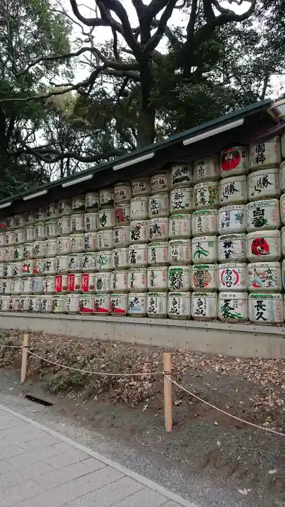 明治神宮の{uncategorized: "未分類", other: "その他", undefined: "問題あり", building: "その他建物", grave: "お墓", sacred_gate: "鳥居", guardian: "狛犬", statue: "像", buddha: "仏像", history: "歴史", nature: "自然", garden: "庭園", animal: "動物", pagoda: "塔", temizu: "手水舎", mountain_gate: "山門・神門", sanctuary: "本殿・本堂", subordinate: "末社・摂社", art: "芸術", scenery: "景色", jizo: "地蔵", ema: "絵馬", goshuin: "御朱印", omikuji: "おみくじ", items: "授与品その他", amulet: "お守り", goshuincho: "御朱印帳", eats: "食事", festival: "お祭り", votive_dance: "神楽", shichigosan: "七五三参", wedding: "結婚式", experience: "体験その他", initially: "初詣", around: "周辺", anti_infection: "感染症対策"}