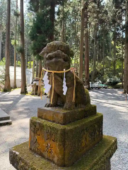御岩神社の{uncategorized: "未分類", other: "その他", undefined: "問題あり", building: "その他建物", grave: "お墓", sacred_gate: "鳥居", guardian: "狛犬", statue: "像", buddha: "仏像", history: "歴史", nature: "自然", garden: "庭園", animal: "動物", pagoda: "塔", temizu: "手水舎", mountain_gate: "山門・神門", sanctuary: "本殿・本堂", subordinate: "末社・摂社", art: "芸術", scenery: "景色", jizo: "地蔵", ema: "絵馬", goshuin: "御朱印", omikuji: "おみくじ", items: "授与品その他", amulet: "お守り", goshuincho: "御朱印帳", eats: "食事", festival: "お祭り", votive_dance: "神楽", shichigosan: "七五三参", wedding: "結婚式", experience: "体験その他", initially: "初詣", around: "周辺", anti_infection: "感染症対策"}
