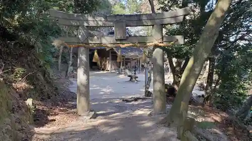 荒穂神社の鳥居