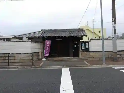 最勝寺の山門