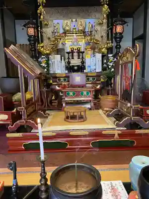 實成寺の本殿・本堂