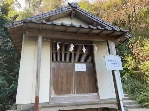 磐神神社の本殿