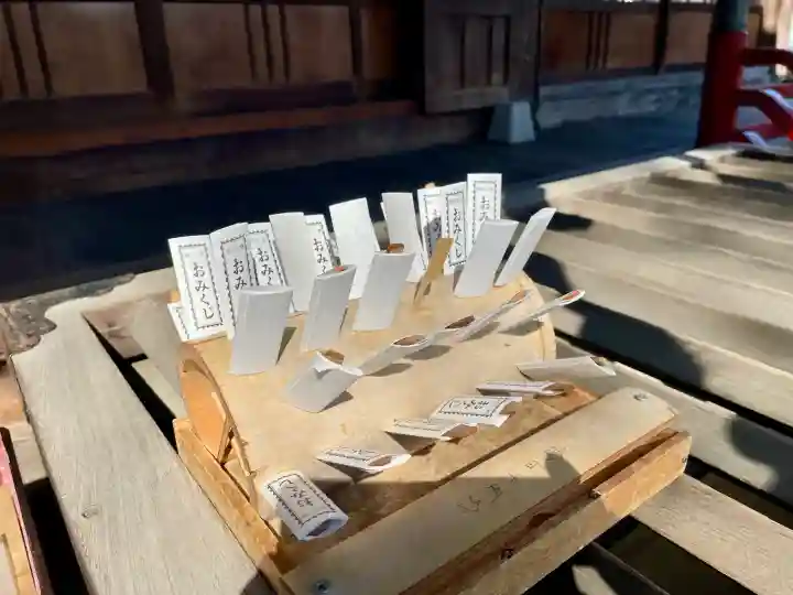 常祗稲荷神社の{uncategorized: "未分類", other: "その他", undefined: "問題あり", building: "その他建物", grave: "お墓", sacred_gate: "鳥居", guardian: "狛犬", statue: "像", buddha: "仏像", history: "歴史", nature: "自然", garden: "庭園", animal: "動物", pagoda: "塔", temizu: "手水舎", mountain_gate: "山門・神門", sanctuary: "本殿・本堂", subordinate: "末社・摂社", art: "芸術", scenery: "景色", jizo: "地蔵", ema: "絵馬", goshuin: "御朱印", omikuji: "おみくじ", items: "授与品その他", amulet: "お守り", goshuincho: "御朱印帳", eats: "食事", festival: "お祭り", votive_dance: "神楽", shichigosan: "七五三参", wedding: "結婚式", experience: "体験その他", initially: "初詣", around: "周辺", anti_infection: "感染症対策"}