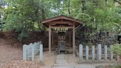 向日神社の{uncategorized: "未分類", other: "その他", undefined: "問題あり", building: "その他建物", grave: "お墓", sacred_gate: "鳥居", guardian: "狛犬", statue: "像", buddha: "仏像", history: "歴史", nature: "自然", garden: "庭園", animal: "動物", pagoda: "塔", temizu: "手水舎", mountain_gate: "山門・神門", sanctuary: "本殿・本堂", subordinate: "末社・摂社", art: "芸術", scenery: "景色", jizo: "地蔵", ema: "絵馬", goshuin: "御朱印", omikuji: "おみくじ", items: "授与品その他", amulet: "お守り", goshuincho: "御朱印帳", eats: "食事", festival: "お祭り", votive_dance: "神楽", shichigosan: "七五三参", wedding: "結婚式", experience: "体験その他", initially: "初詣", around: "周辺", anti_infection: "感染症対策"}